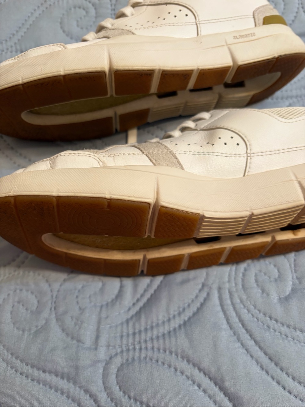 On Cloud Women’s Casual Leather Sneakers with Brown/Tan  Accent - Picture 5 of 6